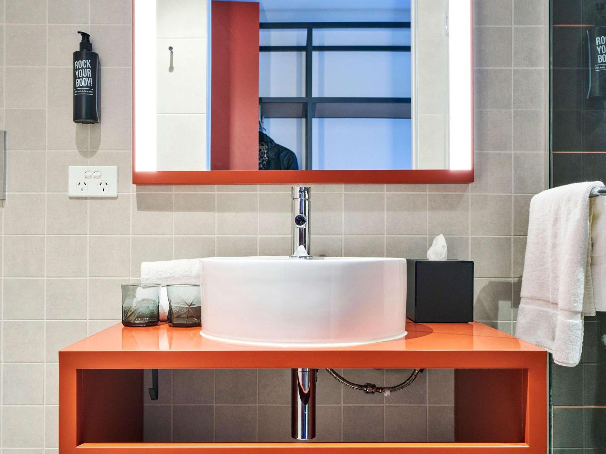 Готель Ibis Styles Melbourne Airport Екстер'єр фото